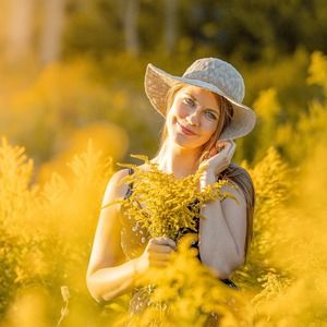 Meet your Posher, Cassandra